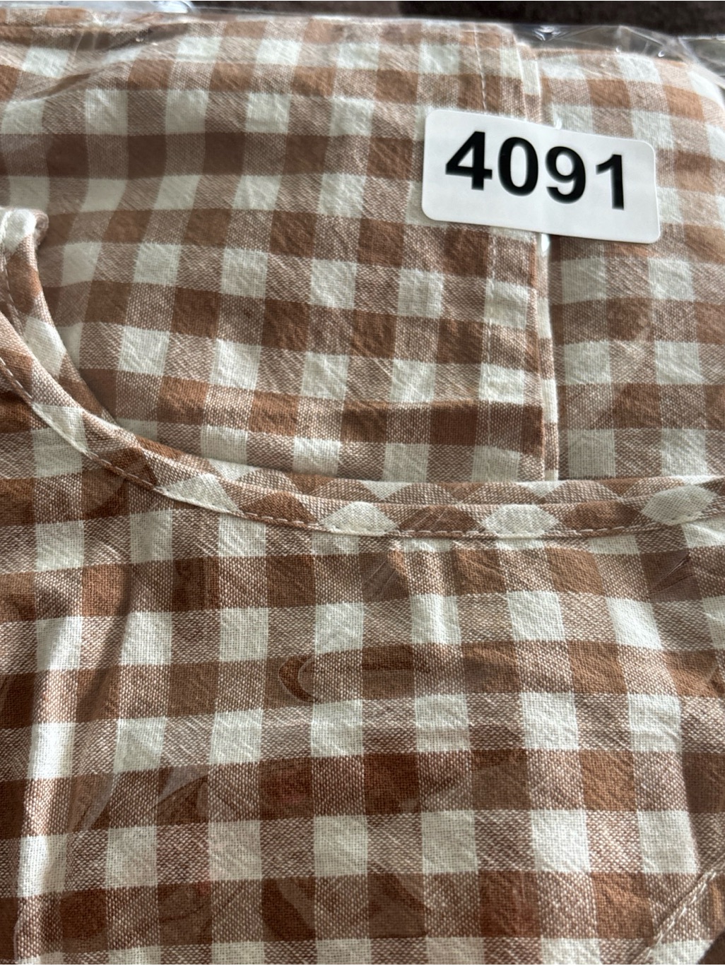 Nwt Who What Wear Summer Tan Gingham Midi Dress Side Pockets Keyhole Back Small — image 7 of 7